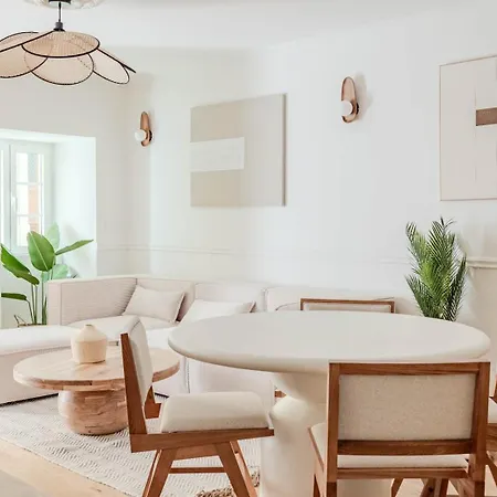 Stylish 2br With Ac & Terrace | By Airnest Apartamento