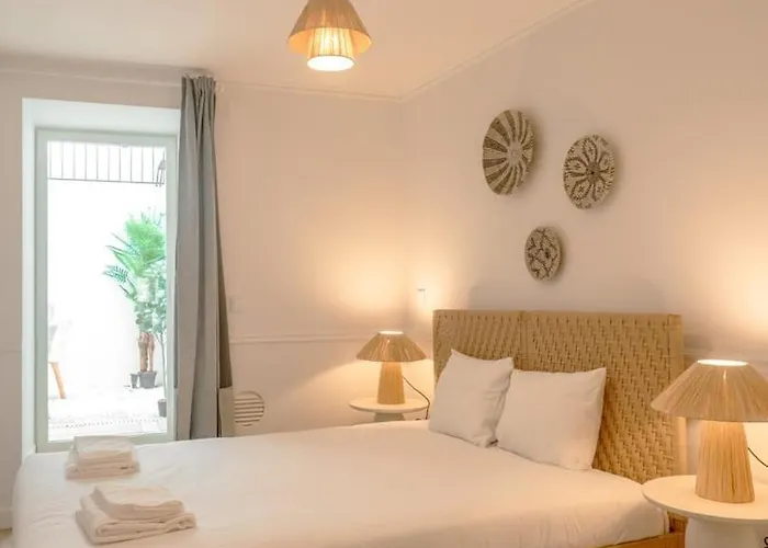 Stylish 2br With Ac & Terrace | By Airnest *