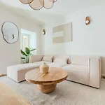 Διαμέρισμα Stylish 2br With Ac & Terrace | By Airnest *