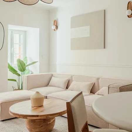 Stylish 2br With Ac & Terrace | By Airnest Apartament *