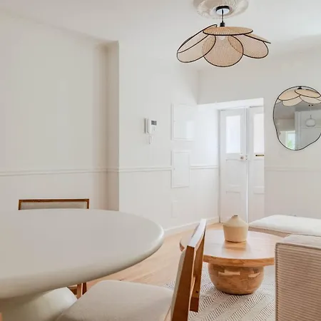 Stylish 2br With Ac & Terrace | By Airnest * Lizbona