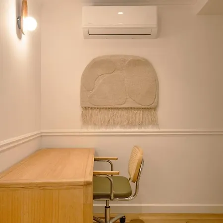 Stylish 2br With Ac & Terrace | By Airnest * Lizbona