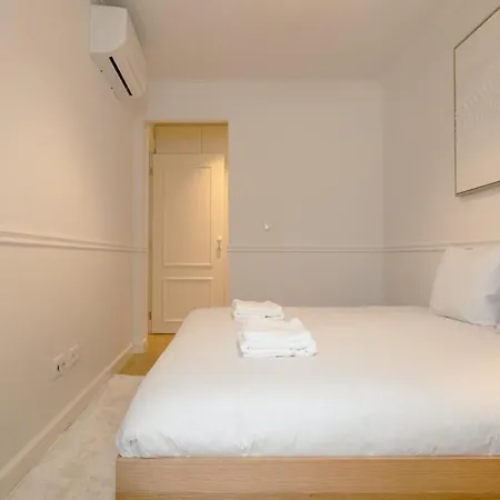 Apartament Stylish 2br With Ac & Terrace | By Airnest *